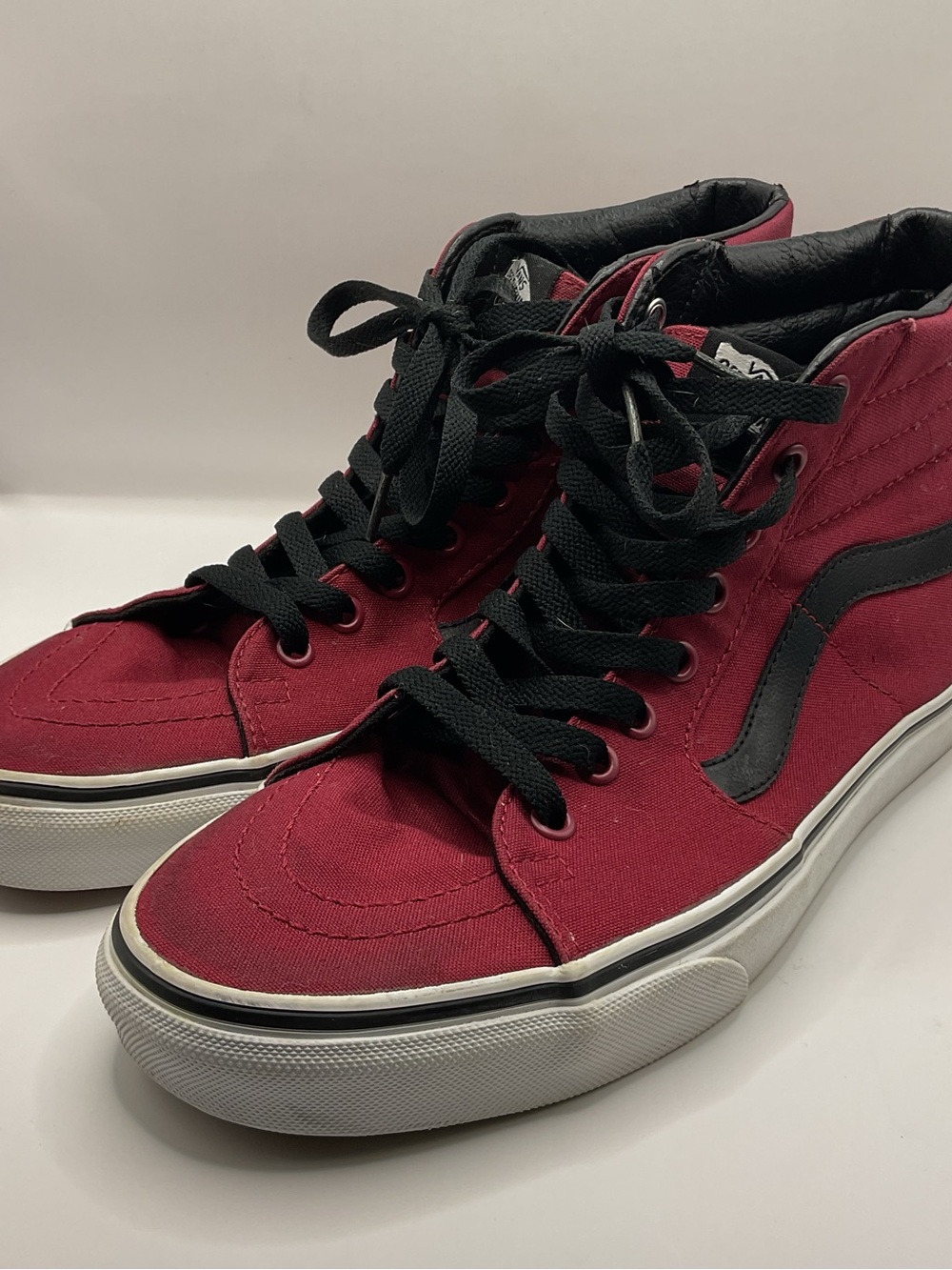 Vans Sk8hi Maroon, Red & Black High Top Sneakers Men 8.5 Women 10 Skate